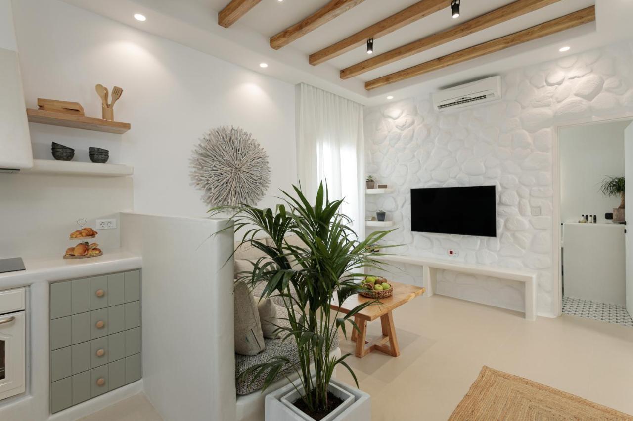 Kamvas Deluxe Apartments Naxos City Екстер'єр фото