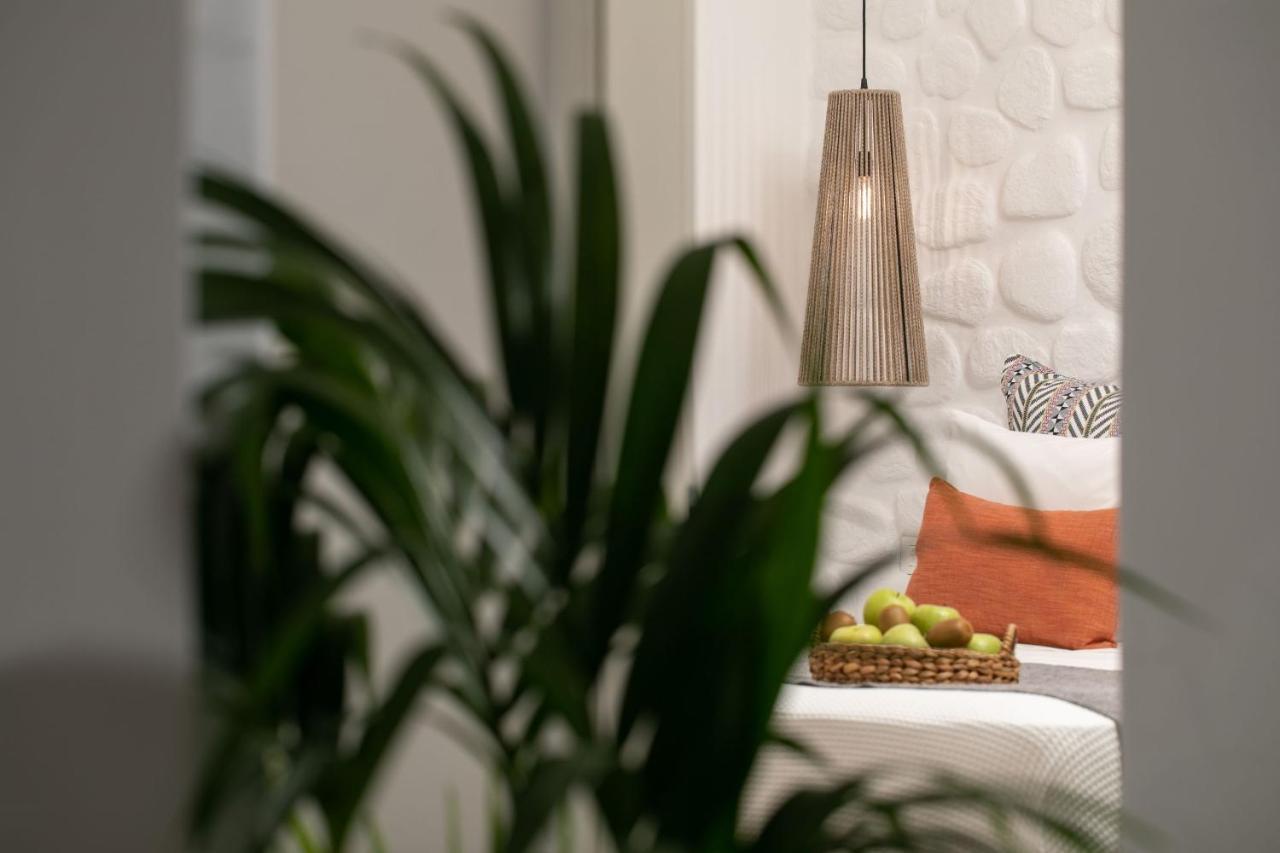 Kamvas Deluxe Apartments Naxos City Екстер'єр фото