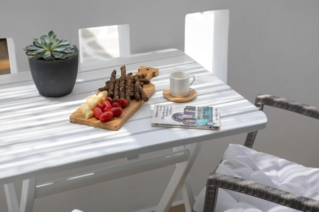 Kamvas Deluxe Apartments Naxos City Екстер'єр фото